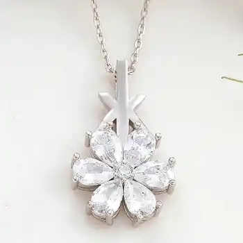 Gümüş Beyaz Sevgi Çiçeği Kadın Kolye