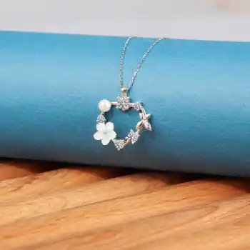 Gümüş Kalp Manolya Çiçeği Kelebek Kadın Kolye