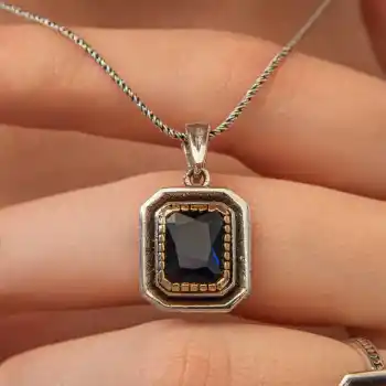 Gümüş Lacivert Taşlı Dikdörtgen Kadın Kolye