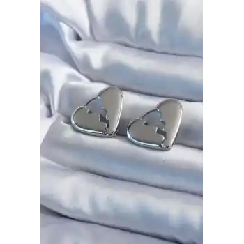 Gümüş Renk Kırık Kalp Model Pirinç Kadın Küpe
