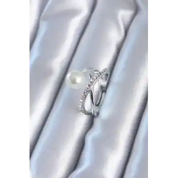 Gümüş Renk Zirkon Taşlı İncili Kadın Yüzük