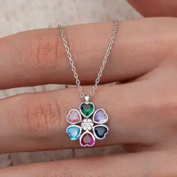 Gümüş Yeşil Kalpli Çiçek Kadın Kolye