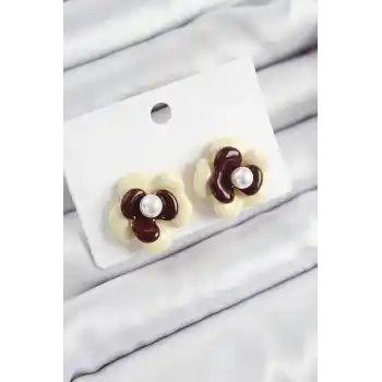 İnci Detaylı Krem Kahverengi Renk Papatya Model Kadın Küpe