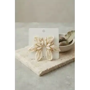 Krem Renk Orkide Model Organze Kadın Küpe