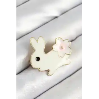 Mineli Çiçek Detaylı Krem Tavşan Figürlü Gold Renk Kadın Broş