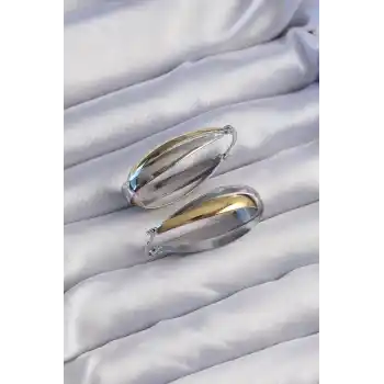 Pirinç Gold Gümüş Renkli Uzun Kıvrımlı Küpe