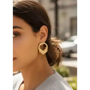 Pirinç Gold Renk Halka Sarmal Model Vintage Kadın Küpe