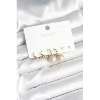 Pirinç Gold Renk İnci Detaylı 925 Gümüş Çivili Kadın Küpe Seti