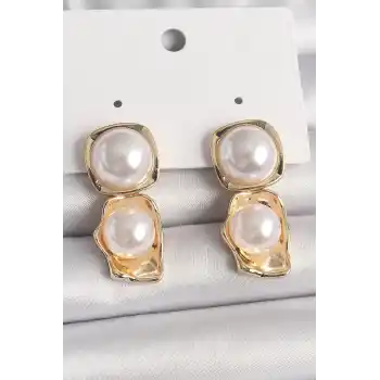Pirinç Gold Renk İnci Kare Model Kadın Küpe