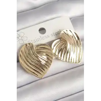 Pirinç Gold Renk İşlemeli Plaka Kalp Model Kadın Küpe