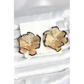 Pirinç Gold Renk Siyah Mine Detaylı Lotus Kadın Küpe