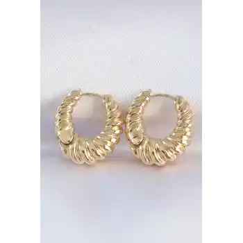 Pirinç Gold Renk Tırtık Detay Bombeli Halka Küpe