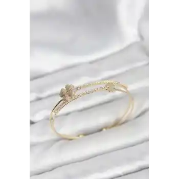 Pirinç Gold Renk Yonca Model Kadın Bileklik