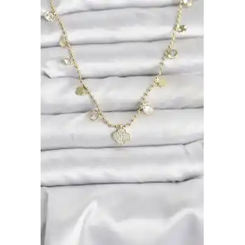 Pirinç Gold Renk Yonca Model Kadın Kolye