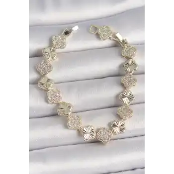 Pirinç Gold Renk Zirkon Taşlı İşlemeli Yonca Model VIP Seri Exculusive Kadın Bileklik