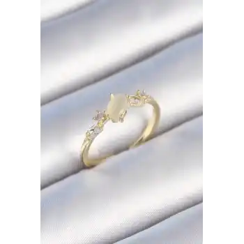 Pirinç Gold Renk Zirkon Taşlı Oval Beyaz Mineli Kadın Yüzük