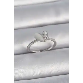 Pirinç Gümüş Renk Ayarlanabilir Zirkon Taşlı İncili Beyaz Mineli Kalp Model Kadın Yüzük
