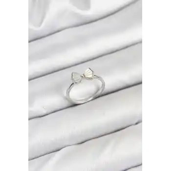 Pirinç Gümüş Renk Fiyonk Model Kadın Yüzük