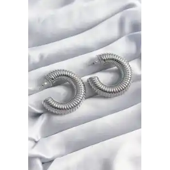 Pirinç Gümüş Renk İşleme Halka Model Kadın Küpe