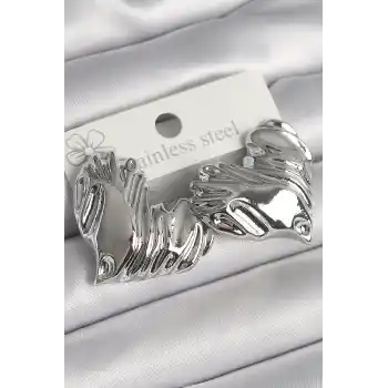 Pirinç Gümüş Renk İşlemeli Kalp Model Kadın Küpe