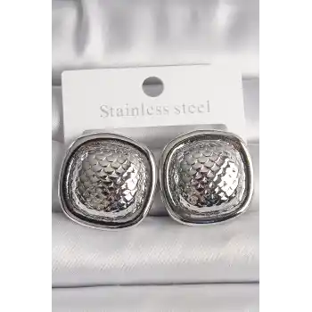 Pirinç Gümüş Renk İşlemeli Kare Model Kadın Küpe