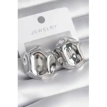 Pirinç Gümüş Renk İşlemeli Top Model Kadın Küpe