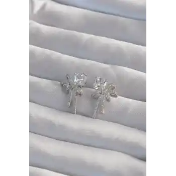 Pirinç Gümüş Renk Kare Zirkon Taşlı Fiyonk Küpe