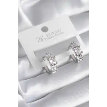 Pirinç Gümüş Renk Kare Zirkon Taşlı Kadın Küpe