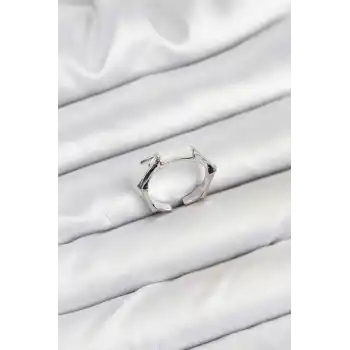Pirinç Gümüş Renk Kemik Model Kadın Yüzük