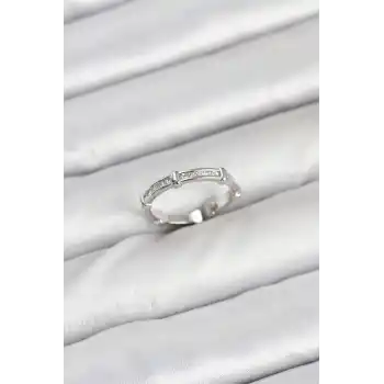 Pirinç Gümüş Renk Kemik Model Zirkon Taşlı Kadın Yüzük