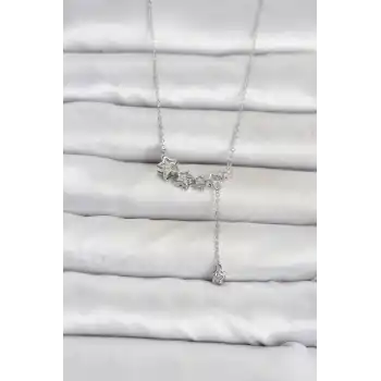 Pirinç Gümüş Renk Minimal Sallantılı Yıldız Model Kadın Kolye