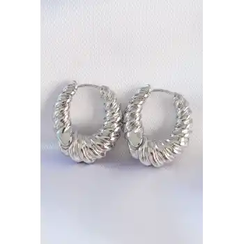 Pirinç Gümüş Renk Tırtık Detay Bombeli Halka Küpe