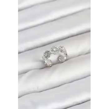 Pirinç Gümüş Renk Yonca Model Kadın Yüzük