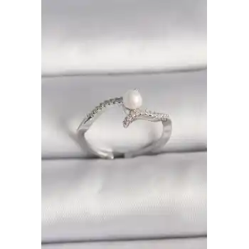 Pirinç Gümüş Renk Zirkon Taşlı Ayarlanabilir Yüzük