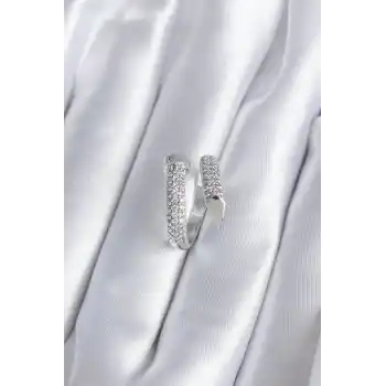 Pirinç Gümüş Renk Zirkon Taşlı Çivi Model Kadın Yüzük