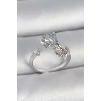 Pirinç Gümüş Renk Zirkon Taşlı Deniz Kabuğu Model Ayarlanabilir Kadın Yüzük