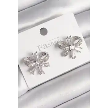 Pirinç Gümüş Renk Zirkon Taşlı Fiyonk Model Kadın Küpe