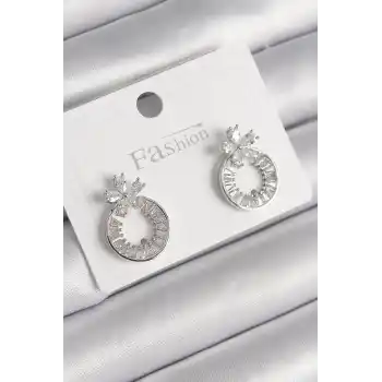 Pirinç Gümüş Renk Zirkon Taşlı Halka Model Çiçek Figür Kadın Küpe