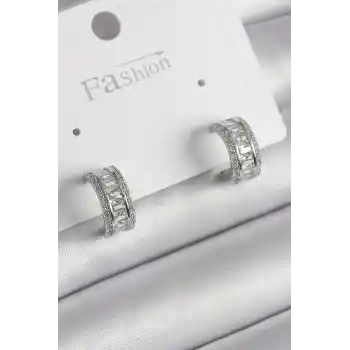 Pirinç Gümüş Renk Zirkon Taşlı Halka Model Kadın Küpe