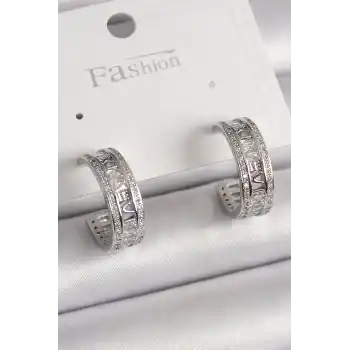 Pirinç Gümüş Renk Zirkon Taşlı İşleme Detay Halka Model Kadın Küpe