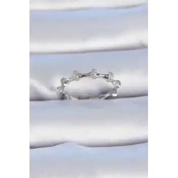 Pirinç Gümüş Renk Zirkon Taşlı Kadın Yüzük