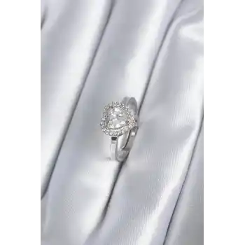 Pirinç Gümüş Renk Zirkon Taşlı Kalp Charm Model Kadın Yüzük