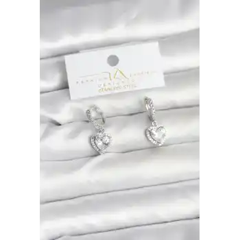 Pirinç Gümüş Renk Zirkon Taşlı Kalp Model Kadın Küpe