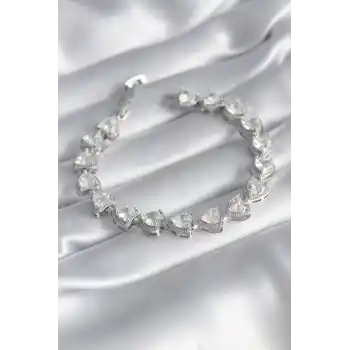 Pirinç Gümüş Renk Zirkon Taşlı Kalp Model VIP Seri Kadın Bileklik