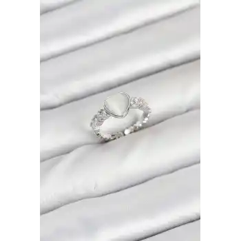 Pirinç Gümüş Renk Zirkon Taşlı Kalpli Kadın Yüzük