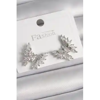 Pirinç Gümüş Renk Zirkon Taşlı Kelebek Model Kadın Küpe