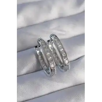 Pirinç Gümüş Renk Zirkon Taşlı Oval Model Küpe