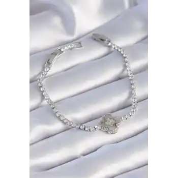 Pirinç Gümüş Renk Zirkon Taşlı Yonca Model Kadın Bileklik