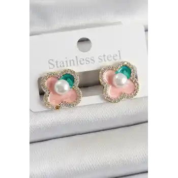 Pirinç Pembe Mineli İnci Detaylı Zirkon Taşlı Sanatsal Portre Yonca Model Gold Renk Kadın Küpe