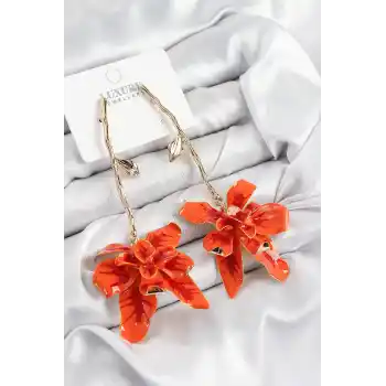 Pirinç Sallantılı Kırmızı Çiçek Model Gold Renk Kadın Küpe